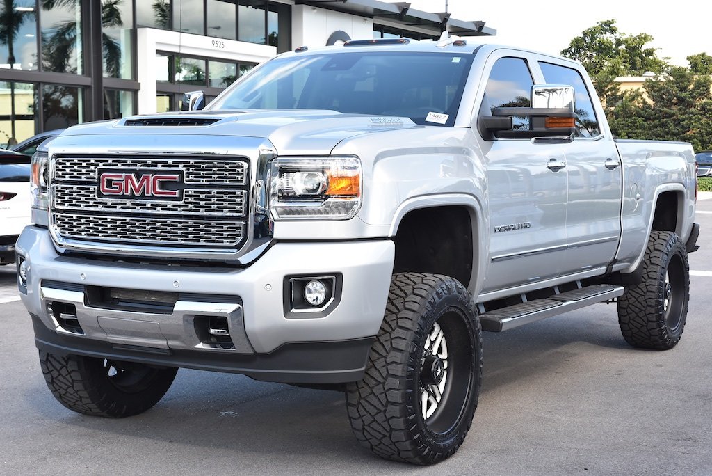 Pre-Owned 2018 GMC Sierra 2500HD Denali 4D Crew Cab in Doral #14627 ...