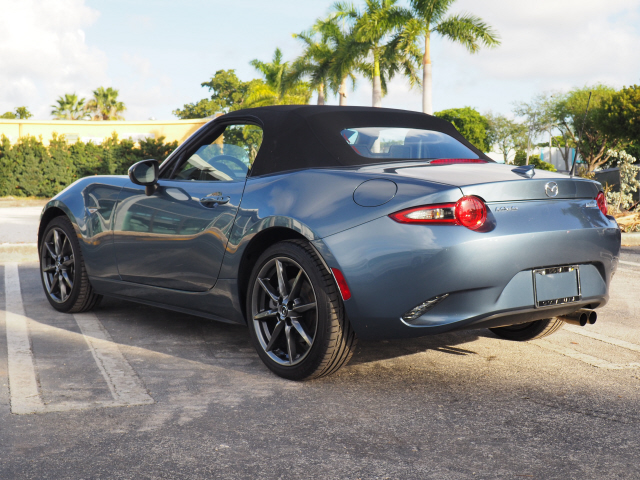 Pre-Owned 2017 Mazda Miata Grand Touring 2D Convertible in ...